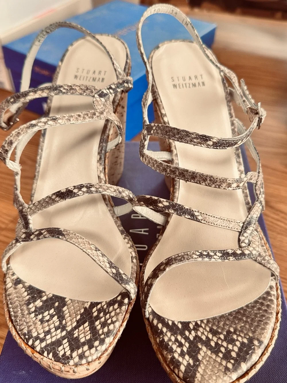 Stuart Weitzman 4” Cork Wedge Platform, Reptile Print 11M Strappy Leather Sandal - Picture 2 of 6
